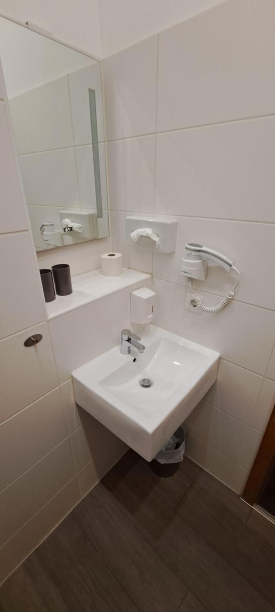 Parkhotel Есен Екстериор снимка